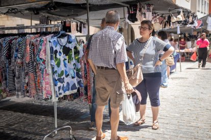 Traslado del mercadillo de Soria a las calles Sagunto y Vicente Tutor. GONZALO MONTESEGURO