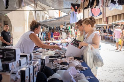 Traslado del mercadillo de Soria a las calles Sagunto y Vicente Tutor. GONZALO MONTESEGURO