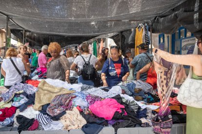 Traslado del mercadillo de Soria a las calles Sagunto y Vicente Tutor. GONZALO MONTESEGURO