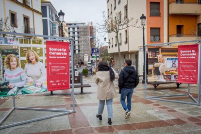 Exposición sobre el comercio de cercanía. MARIO TEJEDOR (25)