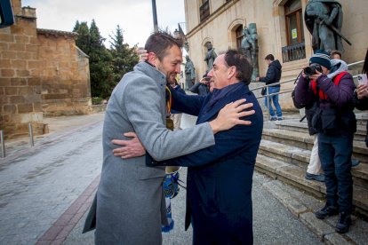 Ruta del equipo por el patrón y las instituciones. MARIO TEJEDOR (30)