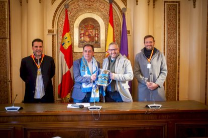 Ruta del equipo por el patrón y las instituciones. MARIO TEJEDOR (38)
