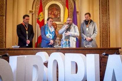 Ruta del equipo por el patrón y las instituciones. MARIO TEJEDOR (41)
