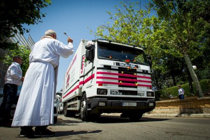 Festividad de San Cristobal con la bendición de los vehículos - MARIO TEJEDOR (30)