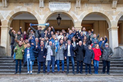 Ruta del equipo por el patrón y las instituciones. MARIO TEJEDOR (58)
