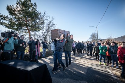 Almarza y San Andrés cumplen con la tradición del Arca.-GONZALO MONTESEGURO