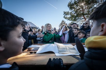 Almarza y San Andrés cumplen con la tradición del Arca.-GONZALO MONTESEGURO