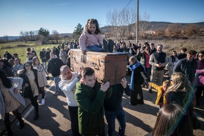 Almarza y San Andrés cumplen con la tradición del Arca.-GONZALO MONTESEGURO