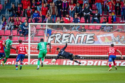 CD Numancia 1 - UE Cornellá 2. MARIO TEJEDOR (13)