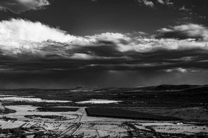 Subida hacia la Ermita de la Virgen del Castillo, El Royo, Soria. Marta Ibáñez Ibáñez