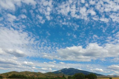 ‘Cielo empedrado y el Moncayo’. Ágreda. Milagros Molero Pérez