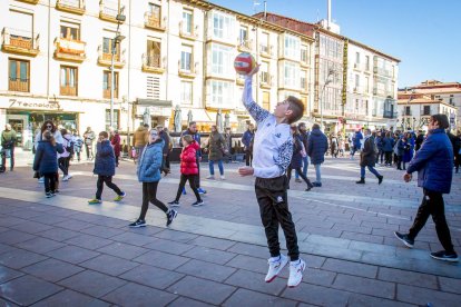 El Rio Duero Voley  presenta la Copa del Rey en Mariano Granados. MARIO TEJEDOR (21)