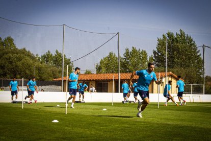 La vuelta del CD Numancia a los entrenamientos - MARIO TEJEDOR (15)
