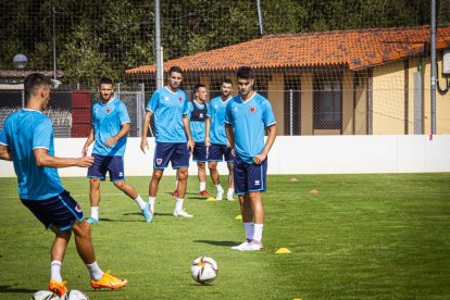 La vuelta del CD Numancia a los entrenamientos - MARIO TEJEDOR (30)