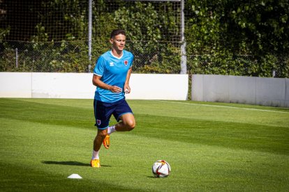 La vuelta del CD Numancia a los entrenamientos - MARIO TEJEDOR (37)