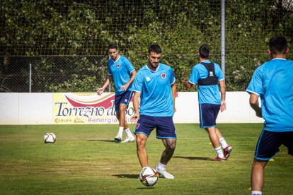 La vuelta del CD Numancia a los entrenamientos - MARIO TEJEDOR (43)