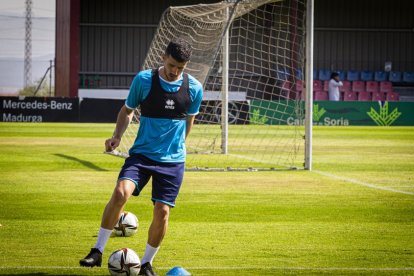 La vuelta del CD Numancia a los entrenamientos - MARIO TEJEDOR (46)
