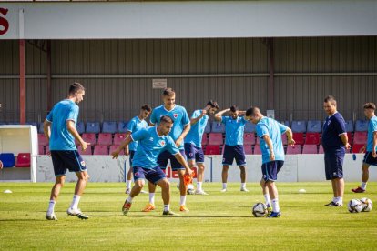 La vuelta del CD Numancia a los entrenamientos - MARIO TEJEDOR (59)
