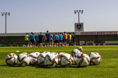 La vuelta del CD Numancia a los entrenamientos - MARIO TEJEDOR (80)