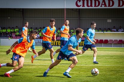 La vuelta del CD Numancia a los entrenamientos - MARIO TEJEDOR (84)