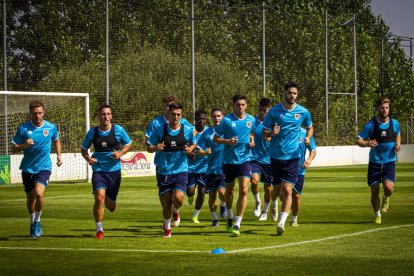 La vuelta del CD Numancia a los entrenamientos - MARIO TEJEDOR (99)