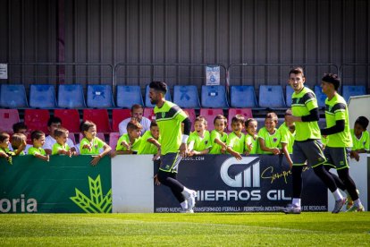 La vuelta del CD Numancia a los entrenamientos - MARIO TEJEDOR (107)