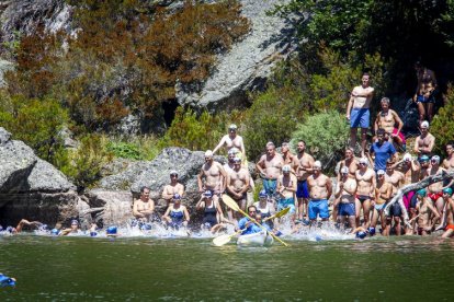 LXV Travesía a nado a la Laguna negra - MARIO TEJEDOR (78)