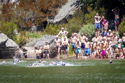 LXV Travesía a nado a la Laguna negra - MARIO TEJEDOR (80)