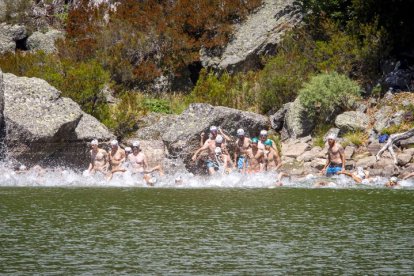 LXV Travesía a nado a la Laguna negra - MARIO TEJEDOR (94)