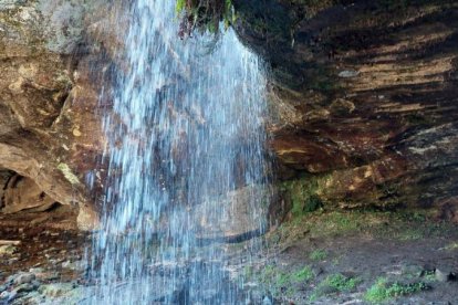Ruta de las cascadas de Duruelo de la Sierra (Soria). HDS