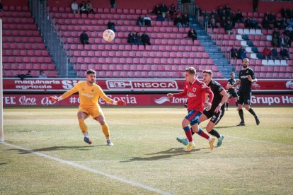 El Numancia remontaba ante el Nástic en una gran segunda parte. G.M.
