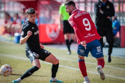 El Numancia remontaba ante el Nástic en una gran segunda parte. G.M.