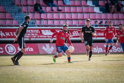 El Numancia remontaba ante el Nástic en una gran segunda parte. G.M.
