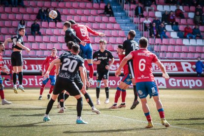 El Numancia remontaba ante el Nástic en una gran segunda parte. G.M.