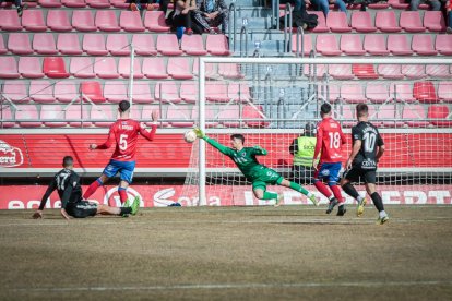 El Numancia remontaba ante el Nástic en una gran segunda parte. G.M.