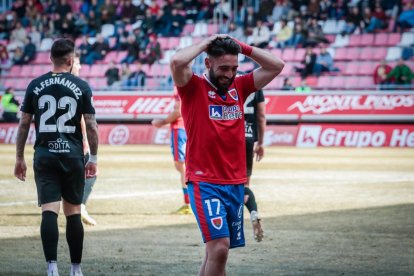 El Numancia remontaba ante el Nástic en una gran segunda parte. G.M.