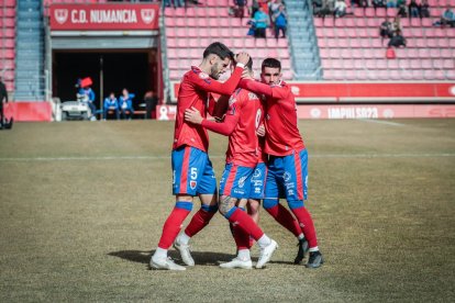 El Numancia remontaba ante el Nástic en una gran segunda parte. G.M.