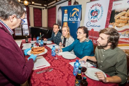 Concurso del Mejor Torrezno del Mundo en la fase de Soria.-GONZALO MONTESEGURO