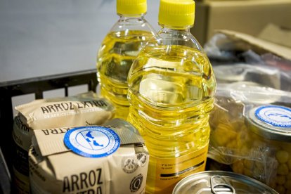 El Banco de Alimentos de Soria celebra una jornada de puertas abiertas. MARIO TEJEDOR (7)
