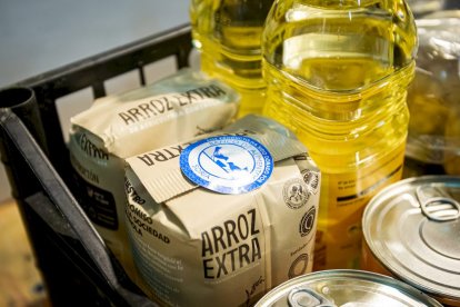 El Banco de Alimentos de Soria celebra una jornada de puertas abiertas. MARIO TEJEDOR (8)