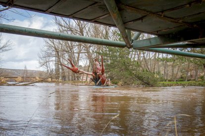 Complicaciones por la meteorología en la zona del río Duero a su paso por la capital. MARIO TEJEDOR (14)
