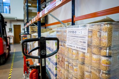 El Banco de Alimentos de Soria celebra una jornada de puertas abiertas. MARIO TEJEDOR (22)