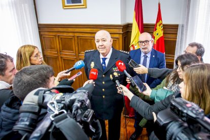 Acto celebrado en Subdelegación del Gobierno. MARIO TEJEDOR (3)