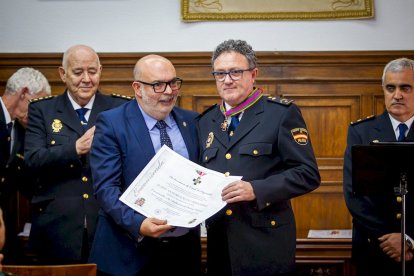 Acto celebrado en Subdelegación del Gobierno. MARIO TEJEDOR (15)