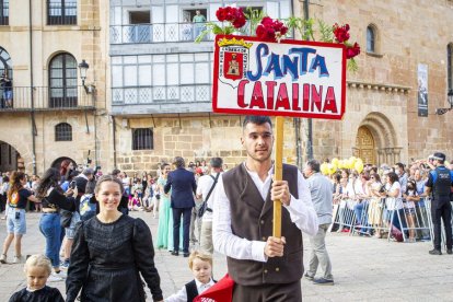 Ambiente a la llegada de los Jurados a la Cena de Gala - MARIO TEJEDOR (11)