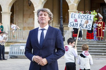 Ambiente a la llegada de los Jurados a la Cena de Gala - MARIO TEJEDOR (17)