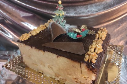Turrón de nata y nuez, un clásico de la Navidad en Soria. HDS