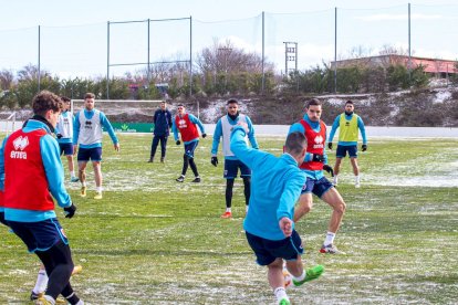 El CD Numancia prepara el choque ante la SD Amorebieta. MARIO TEJEDOR (2)