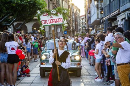 Ambiente a la llegada de los Jurados a la Cena de Gala - MARIO TEJEDOR (41)