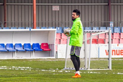 El CD Numancia prepara el choque ante la SD Amorebieta. MARIO TEJEDOR (38)